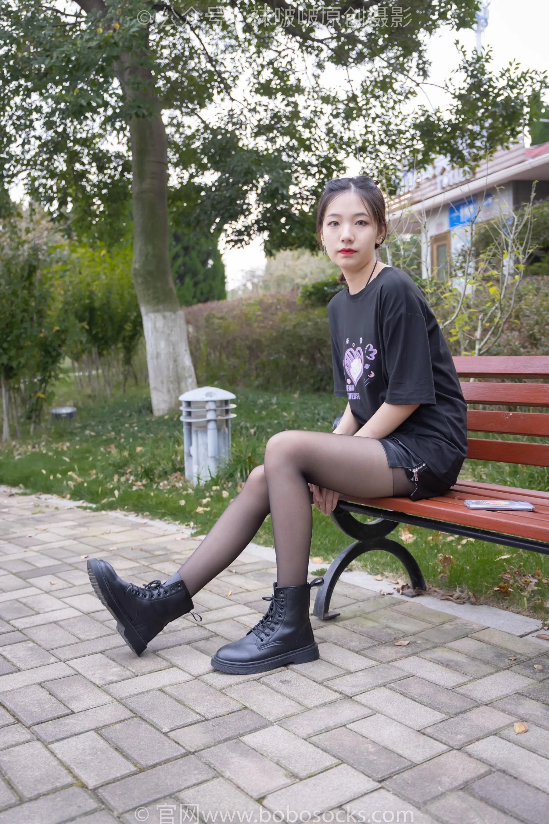 [BoBoSocks袜啵啵]NO.221 小甜豆-马丁靴、黑丝 [83P]插图6